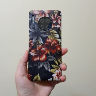 เคสแข็ง Huawei Mate30pro เคสไม่คลุมรอบนะคะ เปิดบน เปิดล่าง (ตอนกดสั่งซื้อ จะมีให้เลือกลายก่อนชำระเงินค่ะ)