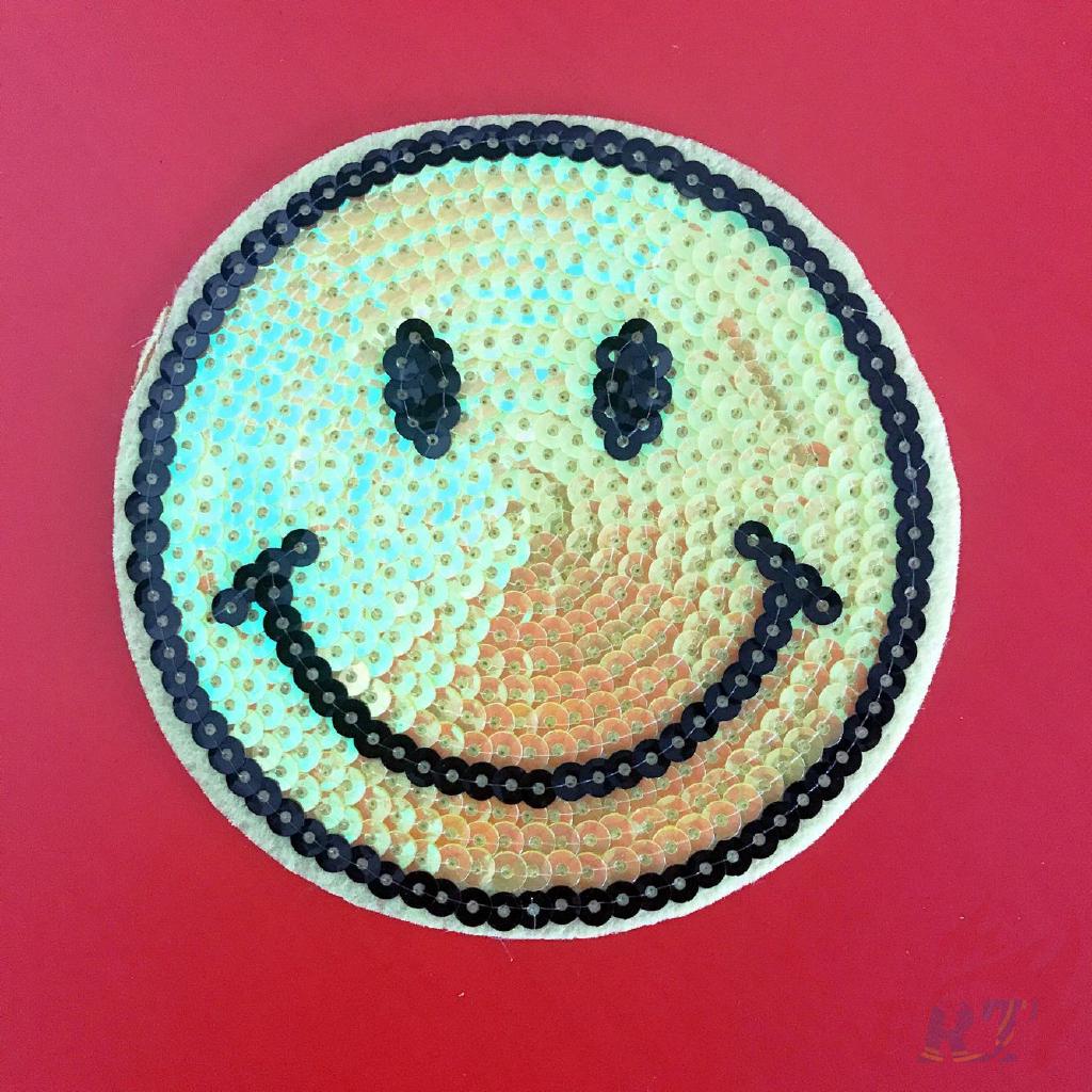 ☸ Fashion Brand ：Sequins Smiley World Patch ☸ 1Pc Smile Expression Diy Sew On Iron On Patch