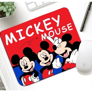 MICKEY  R แผ่นรองเม้าส์ แผ่นรองเมาส์ เมาส์ สี่เหลี่ยม ลาย MICKEY  RED  ขนาด 21 x 26 cm สวยงาม น่าใช้งาน งานสวย งานดี มีบ