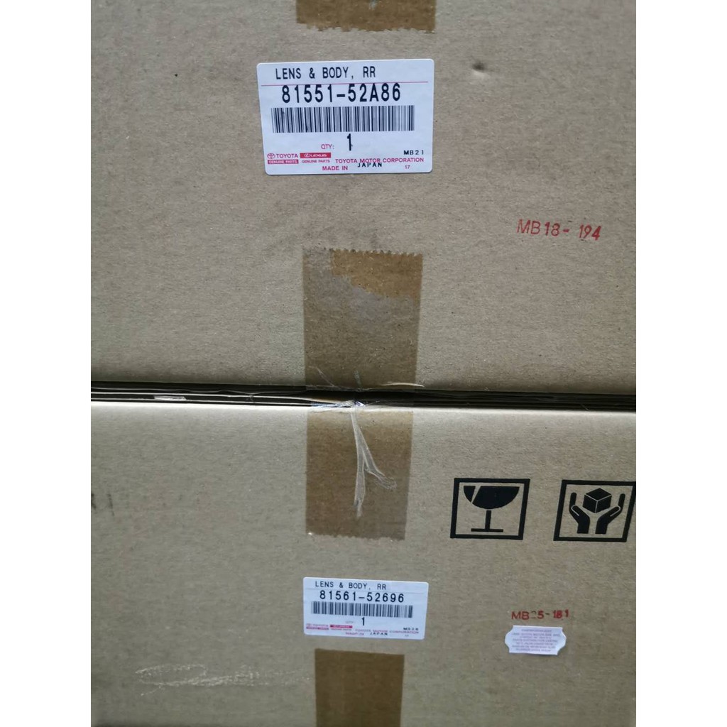 ***TOYOTA PRIUS C TAIL LAMP / LAMPU BELAKANG 81551-52A86 81561-52696 NHP10