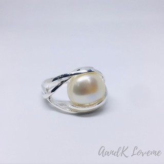 แหวนไข่มุกน้ำจืดแท้ทรงซาลาเปา  รอบวงเป็นเงินขัดเกลี้ยงแท้ (Freshwater Pearl)