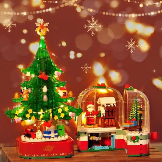 เลโก้Christmas น่าซื้อมาต่อเล่นมาก ให้เป็นของขวัญวันคริสมาสต์ก็คิ้วท์ ต่อง่าย มีไฟ หมุนได้ขยับได้