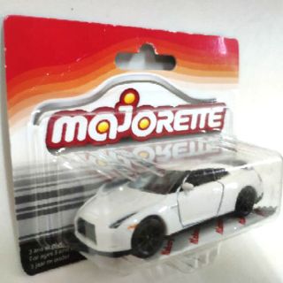 รถเหล็ก Majorette นิสสัน จีทีอาร์ สีขาว Nissan GT-R White (GTR)