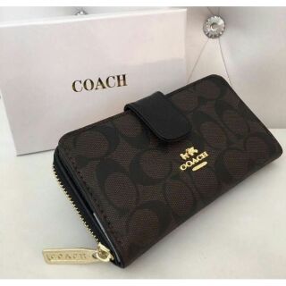 กระเป๋าสตางค์ coach สองพับใบกลาง กว้าง 6.5 นิ้ว