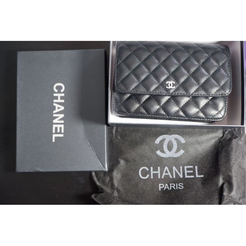 กระเป๋าสะพาย​ Chanel