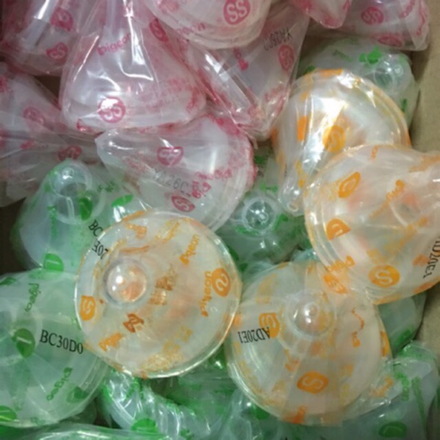 Pigeonจุกคอกว้าง แท้ 100% ไม่ใช่ของจีน. จุกเสมือนคอกว้าง SOFT TOUCH ไม่มีกล่อง.