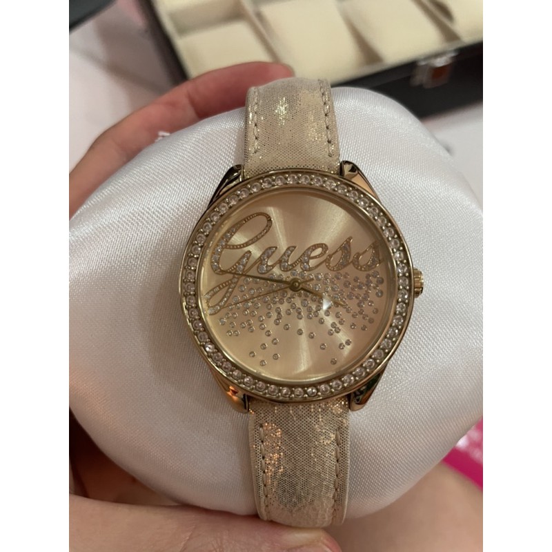 นาฬกา GUESS แท้ 100% สภาพเหมือนใหม่ ใส่ไม่กี่ครั้ง
