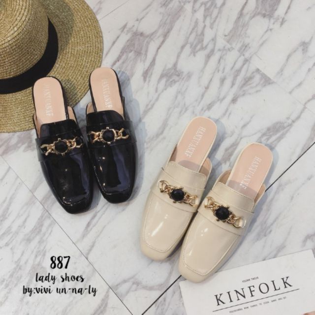 รองเท้าทรง Laofer แบบเปลือยส้น สวยมาก