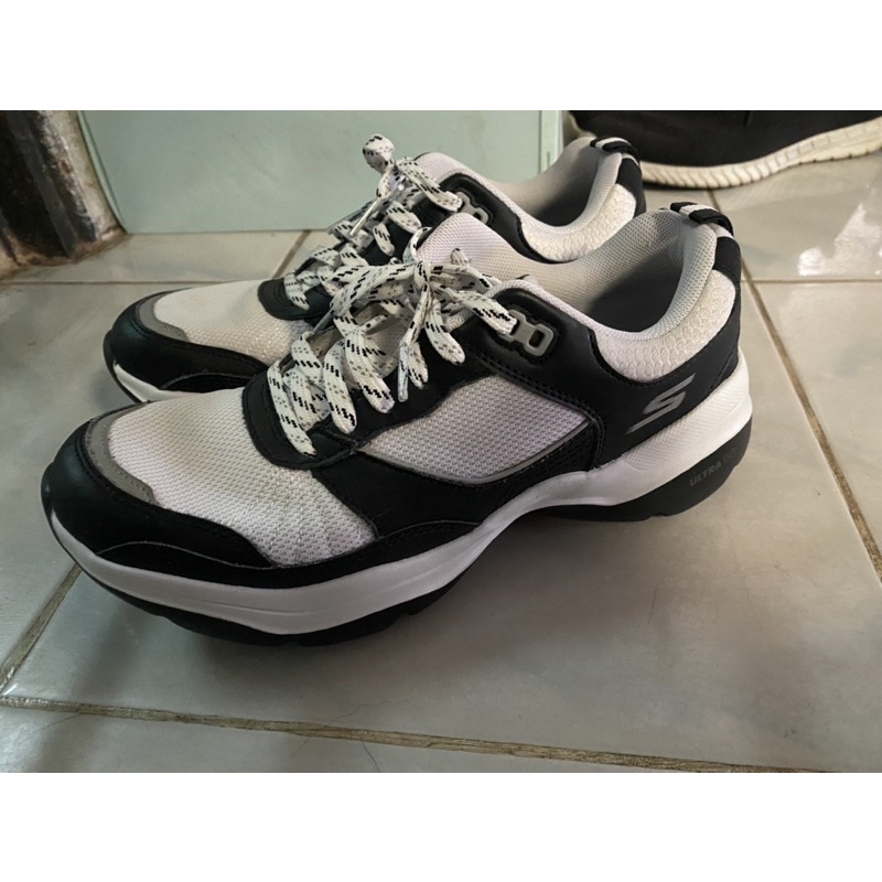 รองเท้าskechers ultra goมือสอง