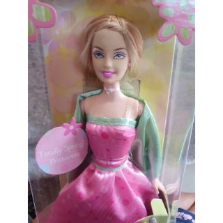 2004 Mattel Totally Spring Primavera Barbie Doll หน้าเริ่มสีเปลี่ยนค่ะ