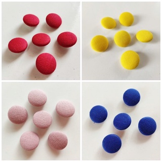 กระดุมผ้าปั๊ม สีพื้น ไม่มีลาย