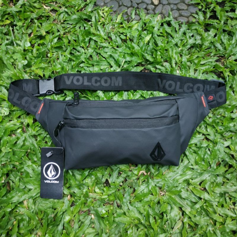 กระเป๋าคาดเอว VOLCOM พรีเมี่ยมสีดํา