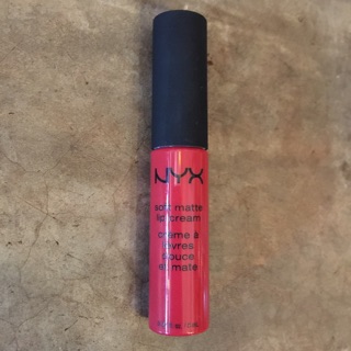 NYX Soft Matte Lip Cream สี Amsterdam