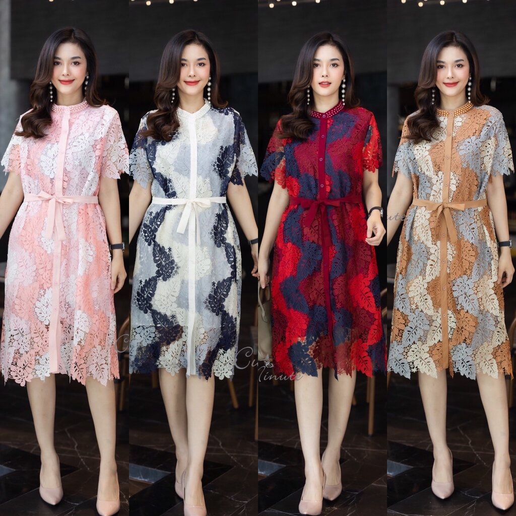 P8803 Maxi dress ผ้าลูกไม้เนื้อเงา ลายลูกไม้ Tone ตอกมุกรอบคอ มาพร้อมเชือกผูกเอว มีซับใน อก 44-46" ค