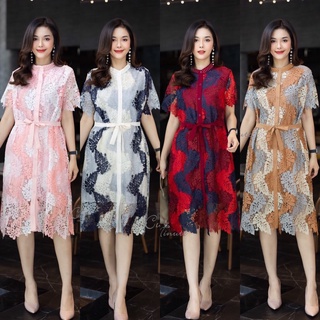 P8803 Maxi dress ผ้าลูกไม้เนื้อเงา ลายลูกไม้ Tone ตอกมุกรอบคอ มาพร้อมเชือกผูกเอว มีซับใน อก 44-46" ความยาว 43"