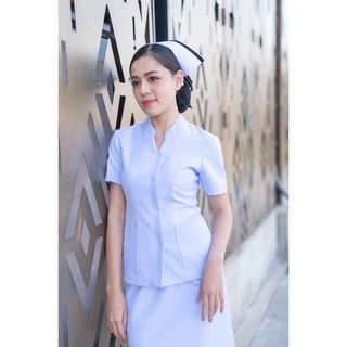 พร้อมส่ง**เฉพาะเสื้อ**คอจีนแยกแขนสั้น ผ้าวาเลนติโน่ สีขาวโอโม่ ชุดพยาบาลสำเร็จรูป เกรดดี ชุดพยาบาลร้านอ๋อง