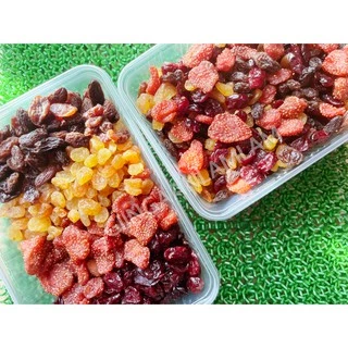 Mix Berry มิกซ์เบอร์รี่ 4 ชนิด สตรอเบอรี่ แครนเบอรี่ ลูกเกดทอง ลูกเกด ขนาด 500g ผลไม้อบแห้ง ของทานเล่น #มิกซ์เบอรี่