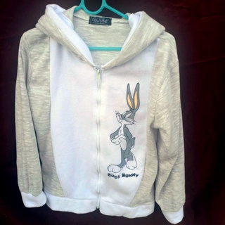 เสื้อฮู้ดสีเทาBugsBunnyเสื้อมือสองสภาพดี