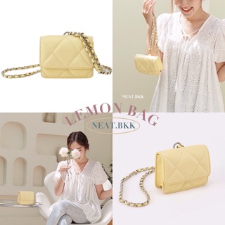 NEAT -  LEMON BAG 290 ฿ 🍋 กระเป๋าสะพายคาด สีเหลืองพาสเทล สายโซ่ เกาหลีมินิมอล