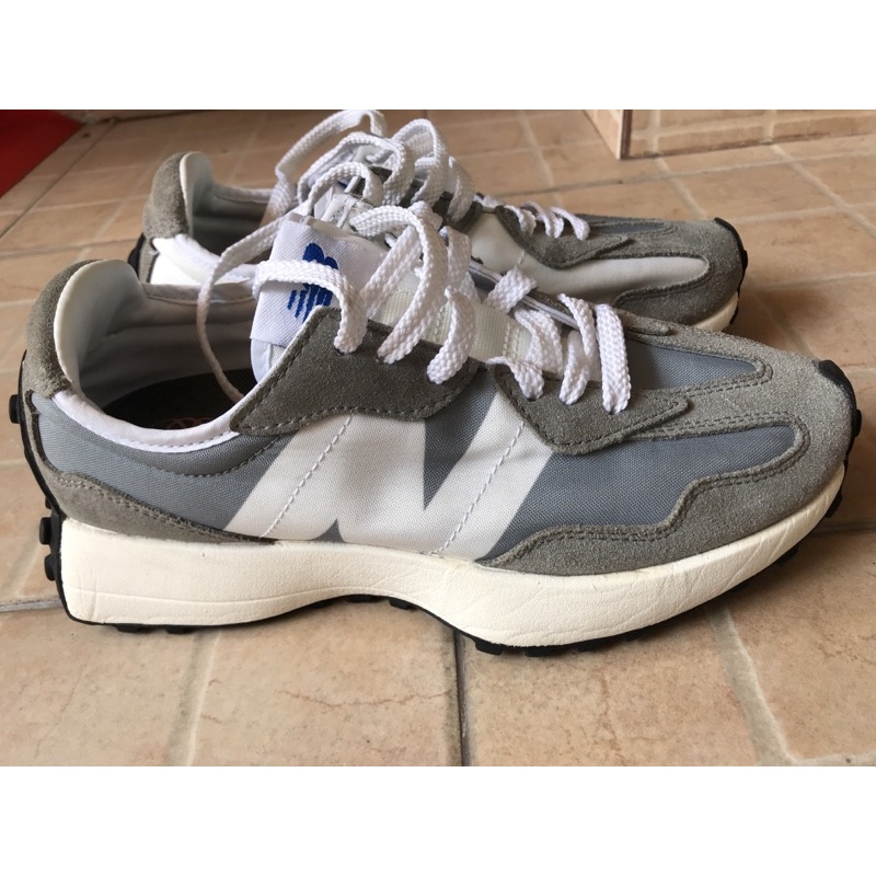 New Balance 327 มือสองของแท้(size37)