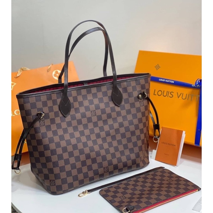 ลดขาดทุน1990ใบสุดท้าย na Grade : Top ออริ full set:ใบเสร็จ+ถุงกระดาษ+การ์ด+ถุงผ้า