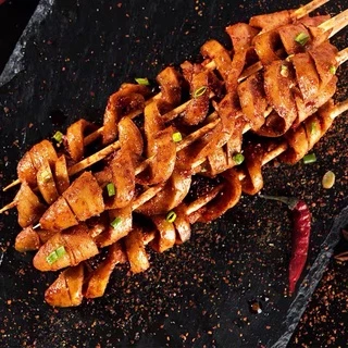 【ซือเค่อบู๋หวั่ง】食刻不忘 炭烧面筋ไส้กรอกเต้าหู้บาร์บิคิว รสหม่าล่าและรสสะเต๊ะ เนื้อแน่นหนึบอร่อย