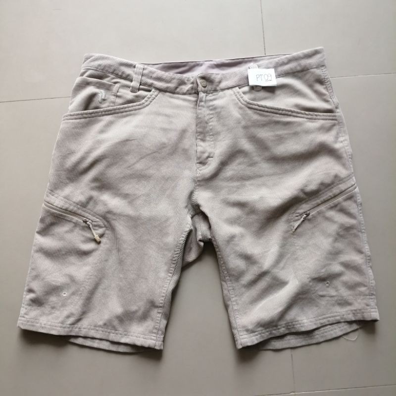 PT09 กางเกง​ขาสั้น​ ผ้าลูกฟูก กางเกงขาสั้นมือสอง เอว​ 38