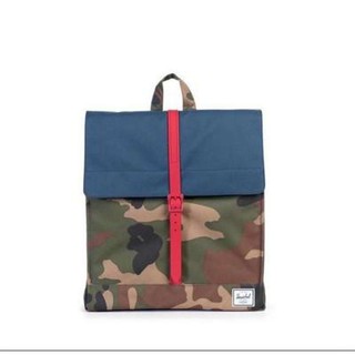 กระเป๋าเป้ Herschel City Backpack - Woodland Navy / Red ของแท้ ส่ง