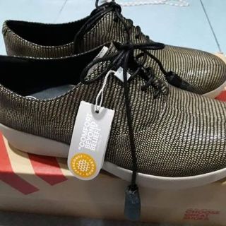 Fitflop - ใหม่ ฟิตฟลอปนำเข้า รองเท้าเพื่อสุขภาพหรือใส่ลำลอง รุ่น Classic Tassel Super Oxford Lizard Print Size 36 (US5)