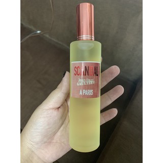 น้ำหอมขนาด 100 ml. เลือกกลิ่นเองได้ค่ะ