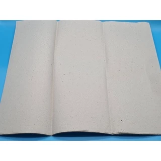 กระดาษฟาง กระดาษรองกรงสัตว์ ชุดละ 12 ใบ ขนาด 44x50 ซม.