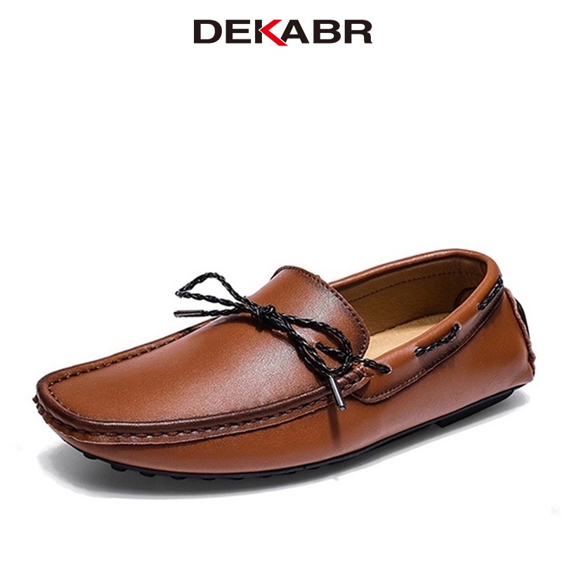 Dekabr รองเท้าไม่มีส้นรองเท้าผู้ชาย 2025 ฤดูใบไม้ผลิ Clasicc Vintage Comfy แบน Moccasin แฟชั่นผู้ชาย Slip-on เรือรองเท้าสําหรับชายรองเท้าสบายๆ