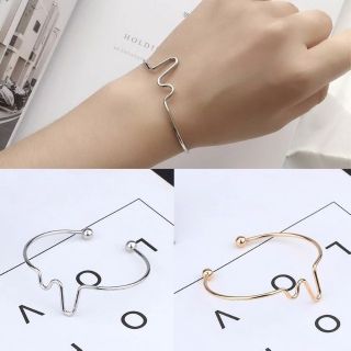 กำไลมินิมอล • Minimal Bangle 〰