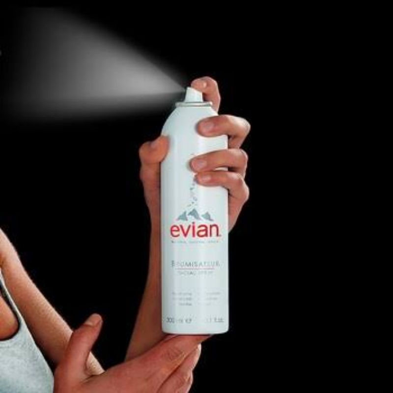 ผลิตภัณฑ์สเปรย์น้ำแร่ เอเวียง (evian) natural mineral water brumisateur facial spray 400ml