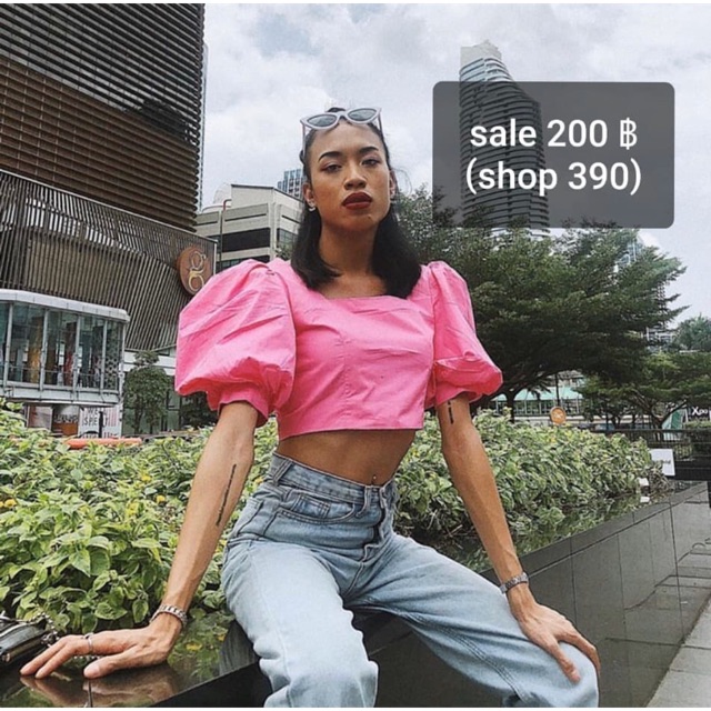 เสื้อ crop แบรนด์ loonny stores