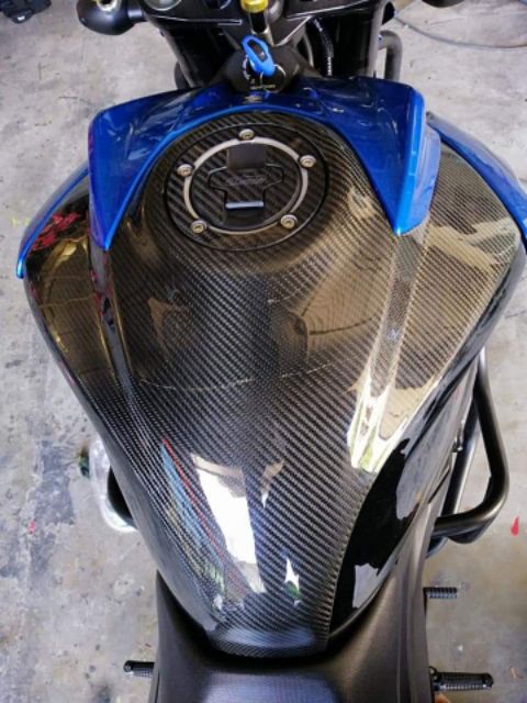 ครอบถัง​ Gsx s750​ คาร์บอน​แท้​ (เต็มใบ)​