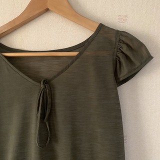 เสื้อสีเขียวเข้ม สไตล์เกาหลี มีโบว์ผูก Olive green shirt for women