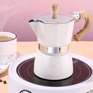 【จัดส่งทันที】กาต้มกาแฟ หม้อต้มกาแฟสด Moka pot ความจุ 150ml 300ml ใช้งานกับเตาไฟฟ้า เตาแก็ส เตาแคมป์ปิ้ง