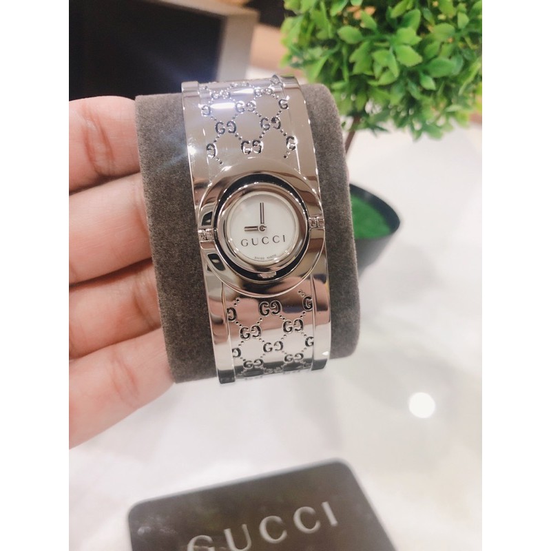 Used Gucci Twirl นาฬิกากำไลกุชชี่มือสองของแท้