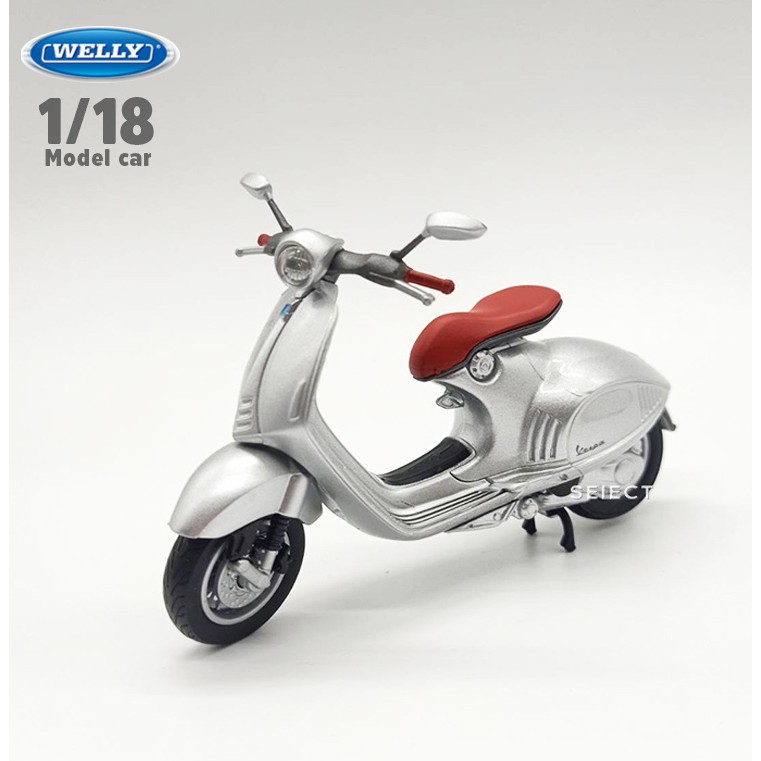 KT026 โมเดลเวสป้า Model Vespa 946 (Scale 1:18) สีบอร์นเงิน