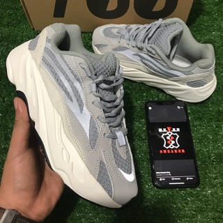 รองเท้าผ้า Yeezy 700 มาใหม่ใส่สบาย🔥