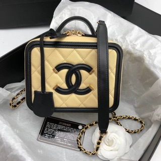กระเป๋าสะพาย vanity case  Size 17cm  สีครีมตัดดำ