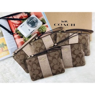 Coach wristlet กระเป๋าตังค์โค้ชคล้องมือ 1ซิป