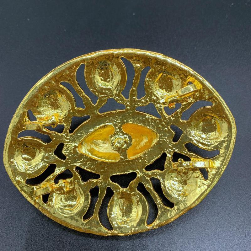 Vintage Jewelry หัวเข็มขัด เข็มขัดสีทอง สำหรับชุดไทยนางสาว เพชรรอบหัวเข็มขัด