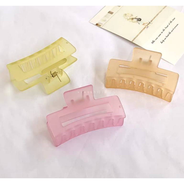 GAE-กิ๊บหนีบผมสี่เหลี่ยมสีเจลขุ่นมาใหม่ขนาดกลาง(พร้อมส่งจากไทย)🌹🌹13CM - รูปที่ 2