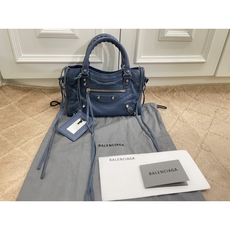 กระเป๋า Balenciaga mini city สี denim blue ปี 2020 อะไหล่เงิน มือสอง สภาพสวย ของแท้ 100%