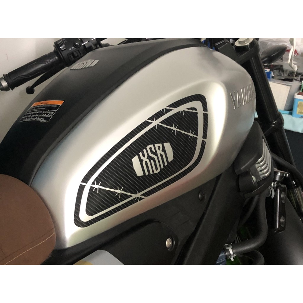 สติ๊กเกอร์กันรอยแถบข้างถังน้ำมัน Yamaha XSR 155 สีดำลายเคฟล่า 4D งานตัด ขนาด 26×11.5 cm. จำนวน2ชิ้น ราคา ถูกที่สุด ดีลบีเคเค แกลเลอรีภาพที่ 4
