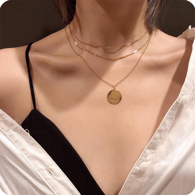 Multilayered Discs Bar Pendant Choker Necklace