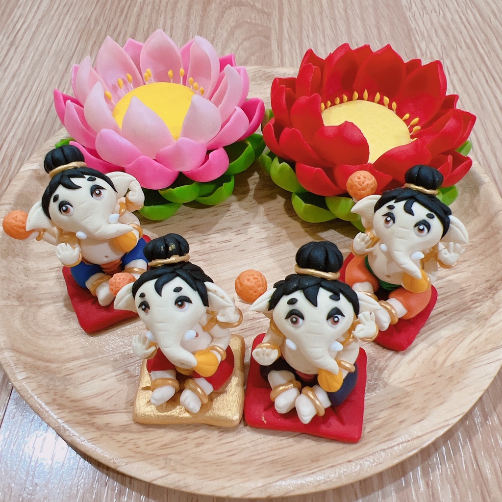 องค์พระพิฆเนศดินปั้นจิ๋วขนาดสูง1.5 นิ้วดินปั้น,ฐานดอกบัววางพระ,ม้าลายแก้บน,ไก่ดินปั้นแก้บนจิ๋ว#บูชาเ