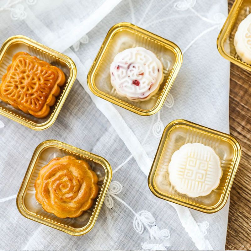 ถาดรองขนมสีทอง 50g. 80g. 100 g. (100pcs.)
